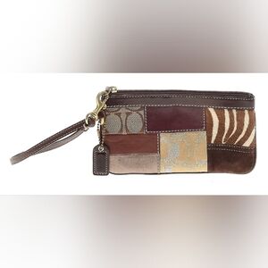 PATCHED COACH WRISTLET